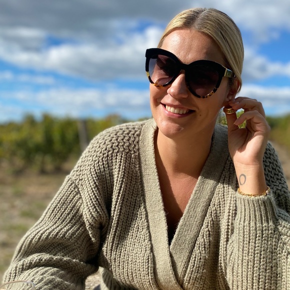 Meet your Posher, Ksenia - Picture 1 of 1